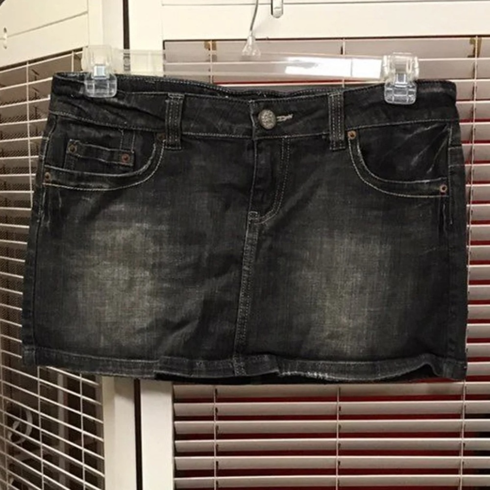 American eagle jean skirt